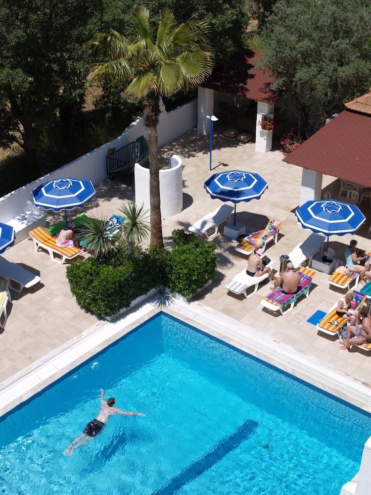 Hotel Nathalie Иксия Екстериор снимка