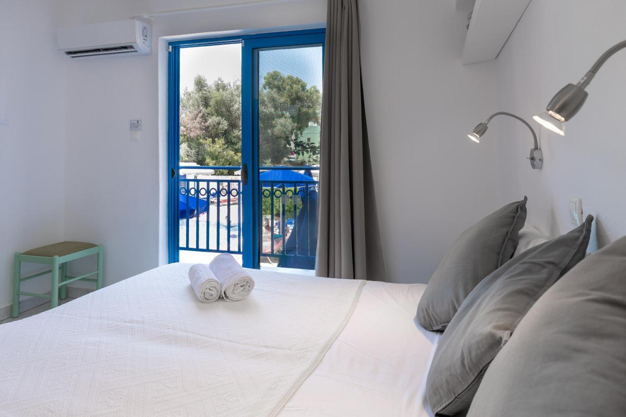 Hotel Nathalie Иксия Екстериор снимка