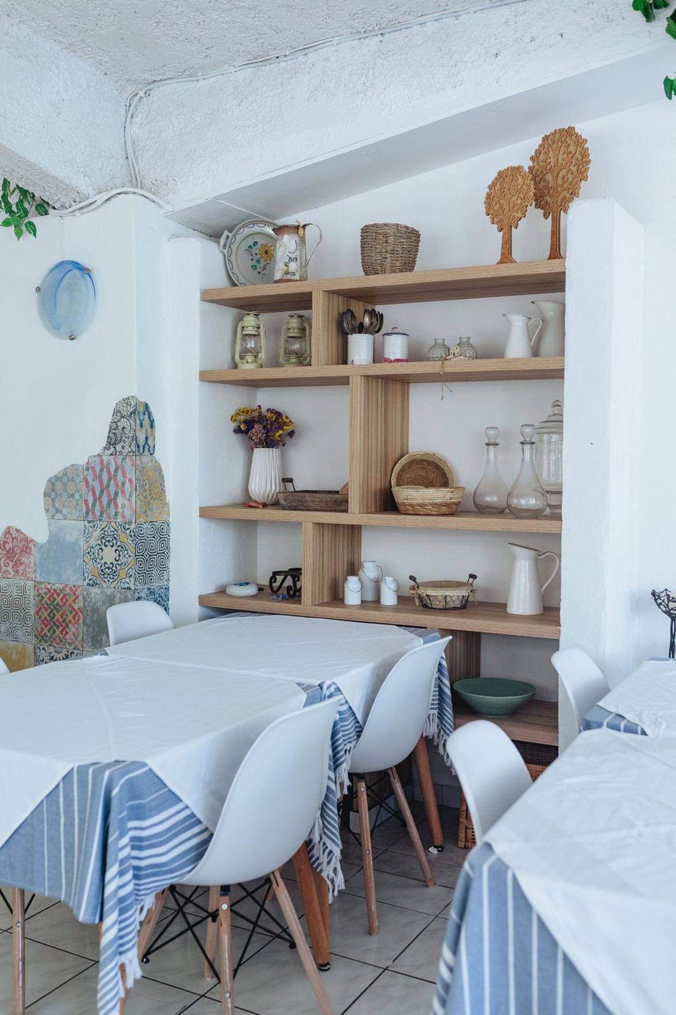 Hotel Nathalie Иксия Екстериор снимка