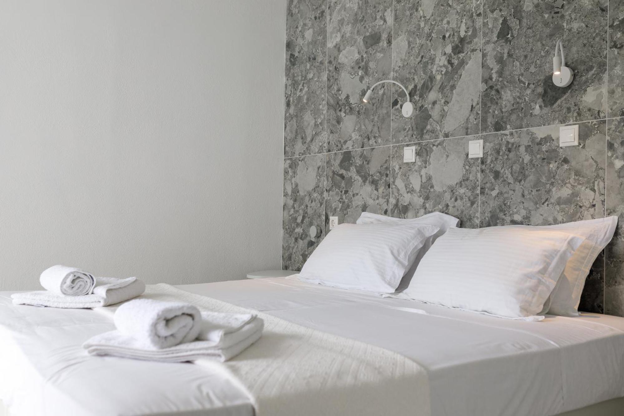Hotel Nathalie Иксия Екстериор снимка