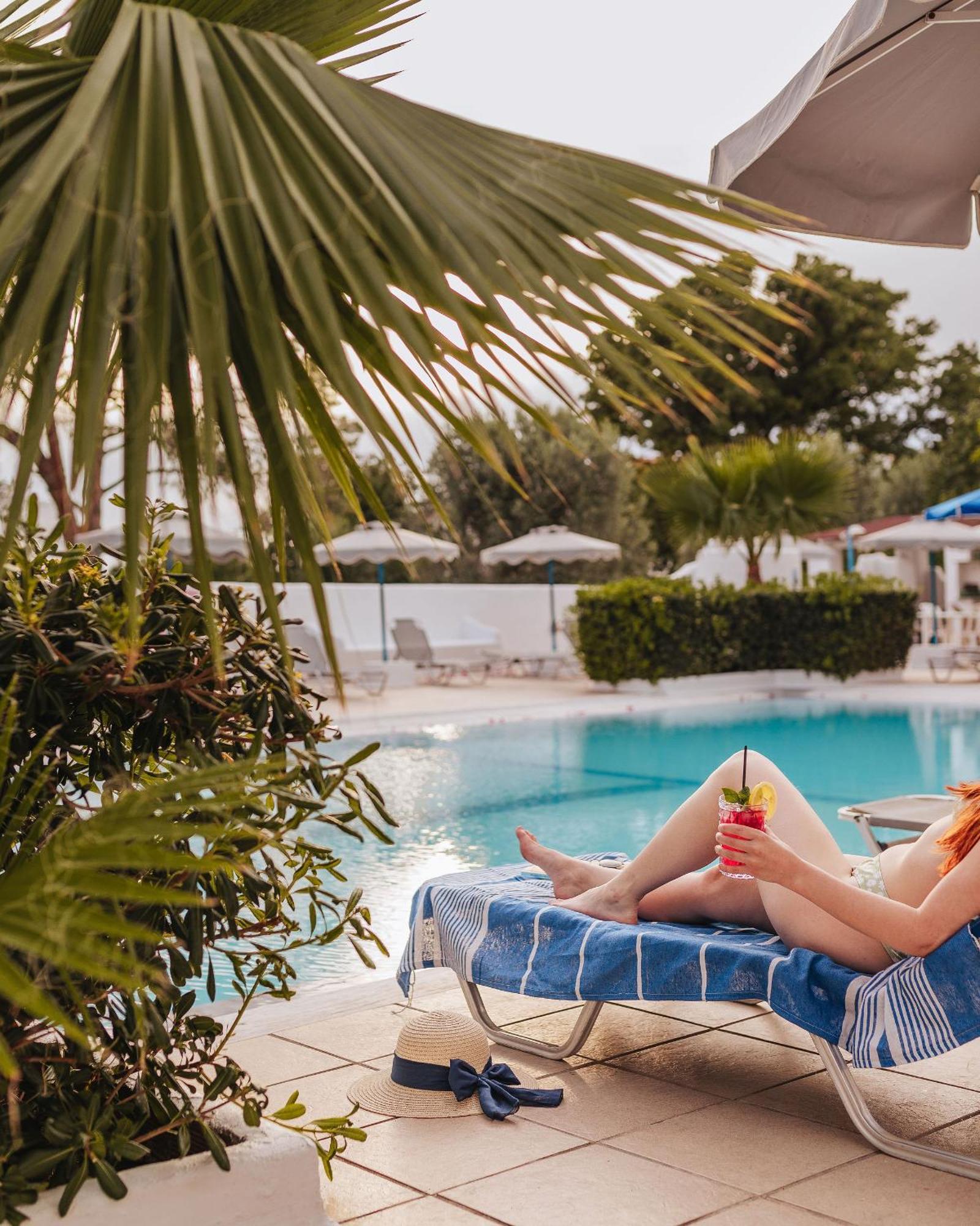Hotel Nathalie Иксия Екстериор снимка